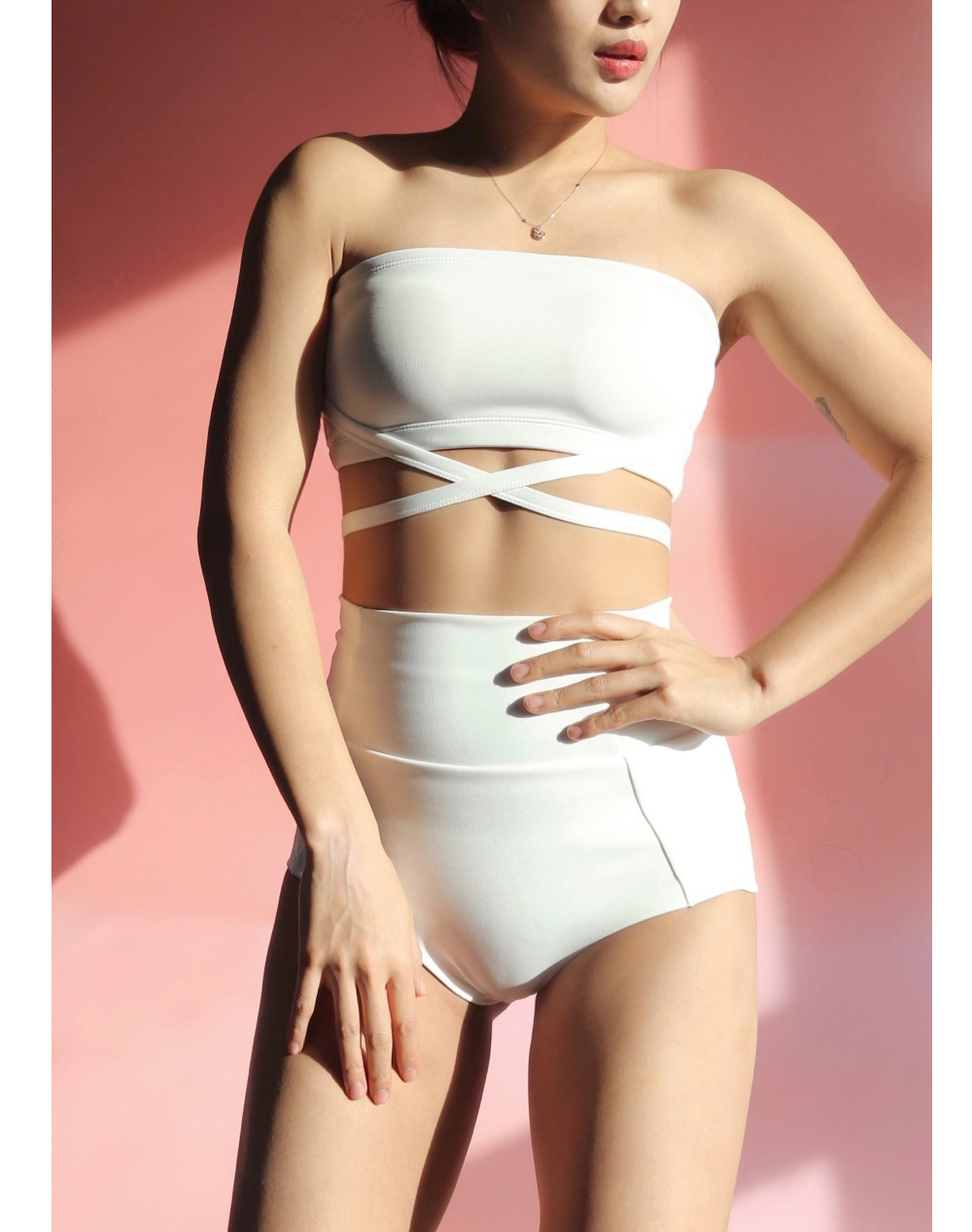 Swimsuit / underwear model wearing image - S1L8